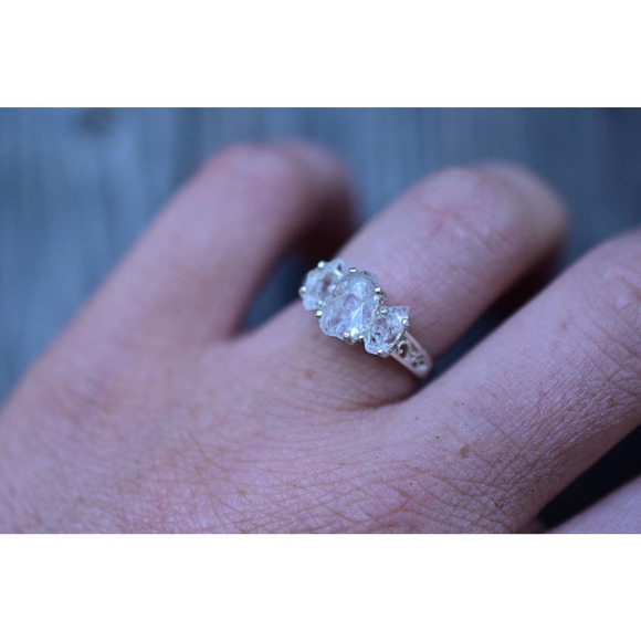 Raw Crystal Ring, Raw Stone Ring, Rings for Women, Stacking Ring, Raw Ge… - Picture 5 of 7